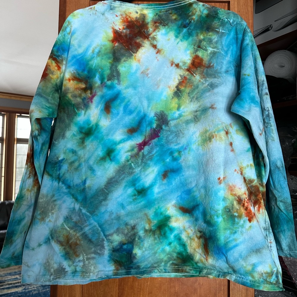 TYE DYE! - Picture 2 of 3